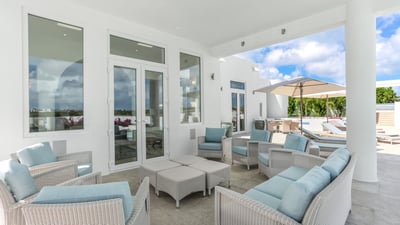 Luxury Villa Photo #9