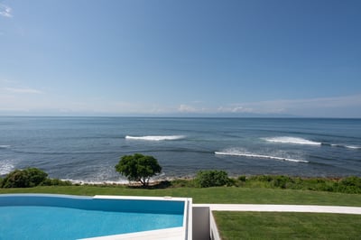 Luxury Villa Photo #6