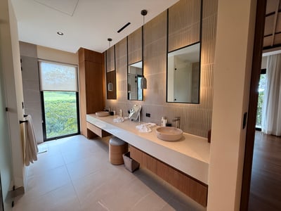 Luxury Villa Photo #76