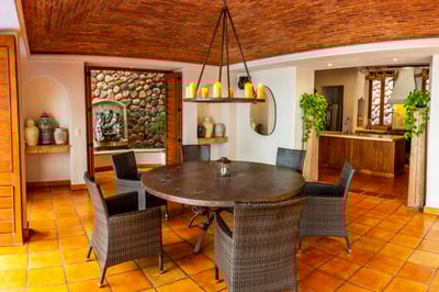 Luxury Villa Photo #20