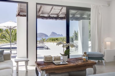 Luxury Villa Photo #14