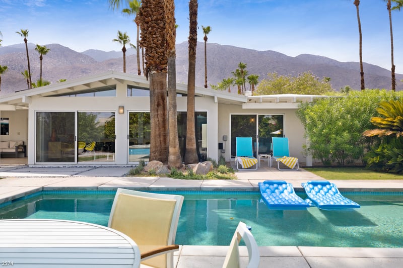 Sunny Lands Vacation Home