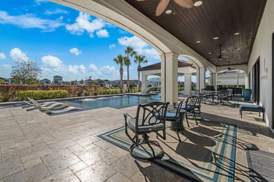 Luxury Villa Photo #6