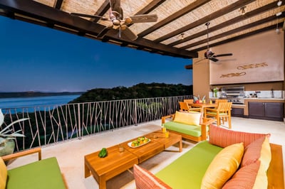 Luxury Villa Photo #2