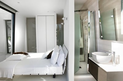 Luxury Villa Photo #25