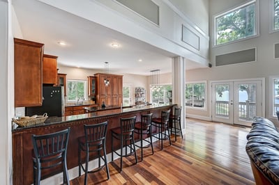 Luxury Villa Photo #15