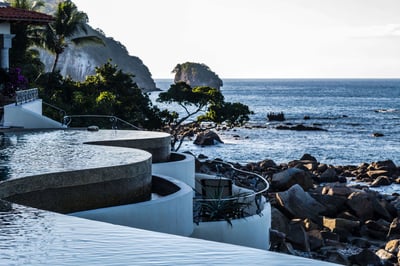 Luxury Villa Photo #6