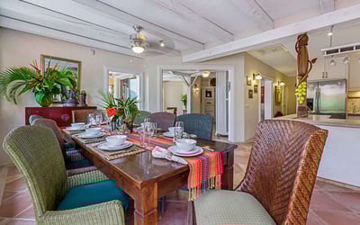 Luxury Villa Photo #10