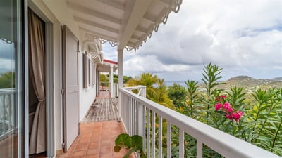 Luxury Villa Photo #36