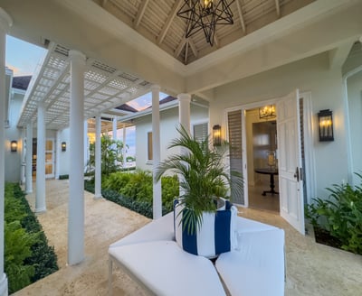 Luxury Villa Photo #9