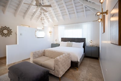 Luxury Villa Photo #41