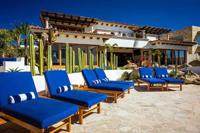 Luxury Villa Photo #3