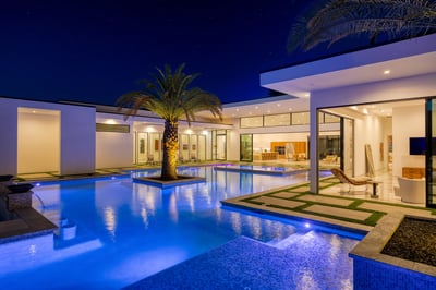 Luxury Villa Photo #8
