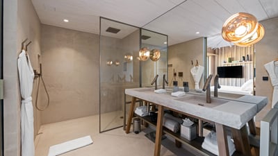 Luxury Villa Photo #40