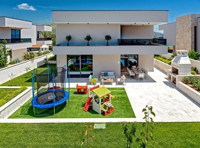 Luxury Villa Photo #3