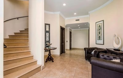 Luxury Villa Photo #22