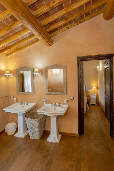 Luxury Villa Photo #22