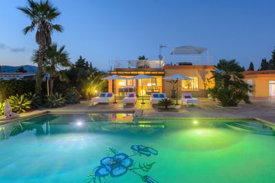 Luxury Villa Photo #27
