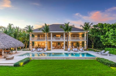 Luxury Villa Photo #2