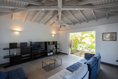 Luxury Villa Photo #22