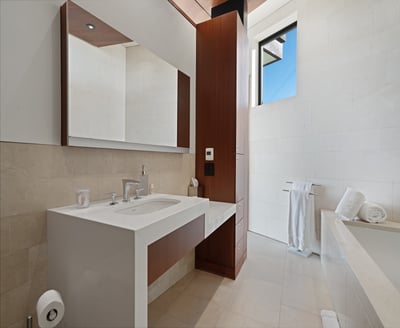 Luxury Villa Photo #28