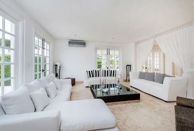 Luxury Villa Photo #24