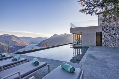 Luxury Villa Photo #8
