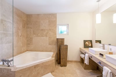 Luxury Villa Photo #27