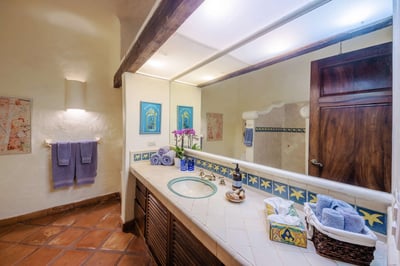 Luxury Villa Photo #38