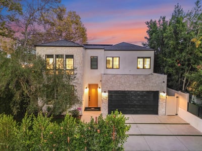 Luxury Villa Photo #40