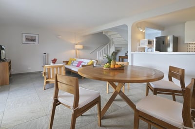 Luxury Villa Photo #7