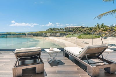 Luxury Villa Photo #9
