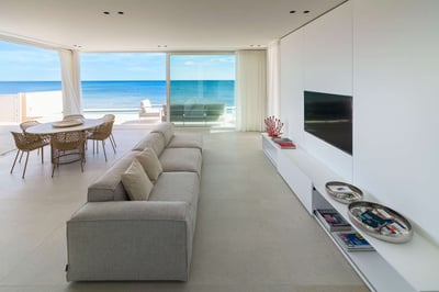 Luxury Villa Photo #22