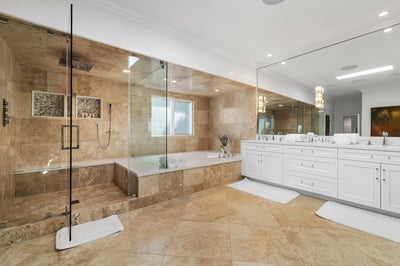 Luxury Villa Photo #37