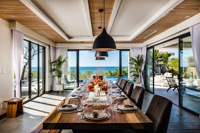 Luxury Villa Photo #19