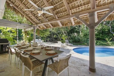 Luxury Villa Photo #10