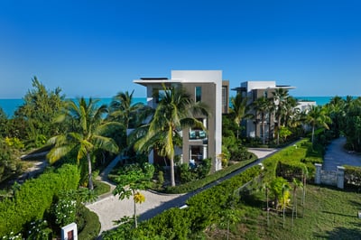 Luxury Villa Photo #26
