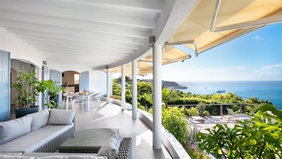 Outdoor Lounge: Lounge area on the covered terrace, and on the terrace facing the views. A perfect p