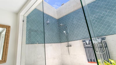 Luxury Villa Photo #41