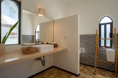 Luxury Villa Photo #48