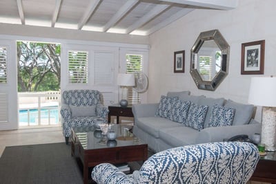 Luxury Villa Photo #6