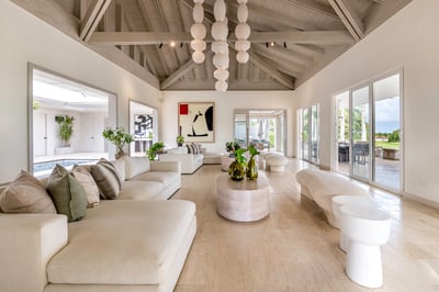 Luxury Villa Photo #31