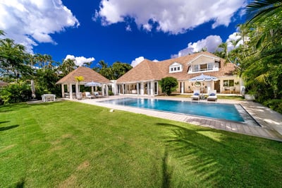 Luxury Villa Photo #2