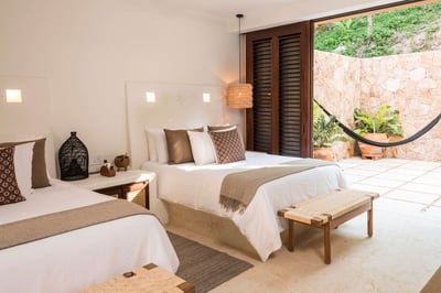 Luxury Villa Photo #25