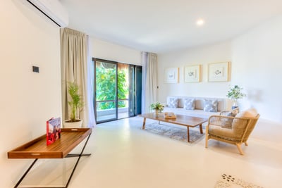 Luxury Villa Photo #40