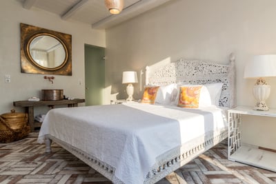 Luxury Villa Photo #24