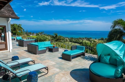 Luxury Villa Photo #3
