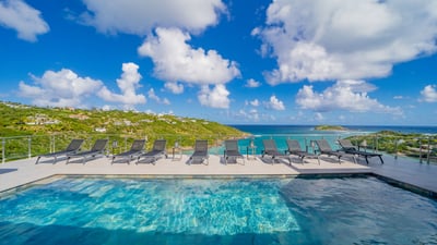 Luxury Villa Photo #5