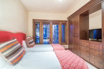 Luxury Villa Photo #11