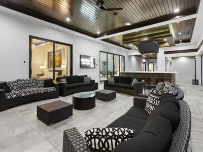 Luxury Villa Photo #44